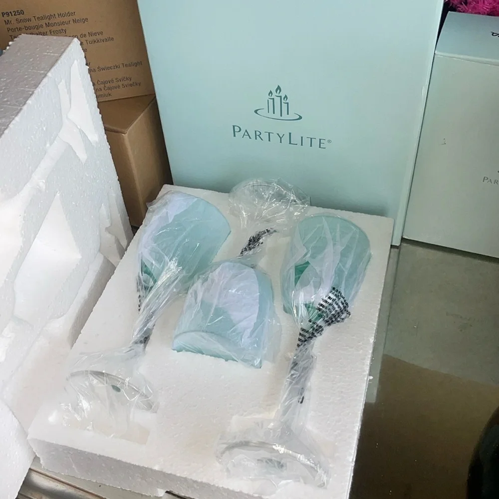 3pc stemmed votive holders - Picture 10 of 11